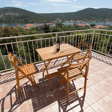 Apartment Apartman Paula 2